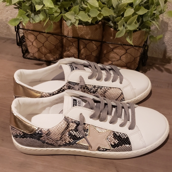 Vintage Havana Bianca Snake Sneakers - Picture 2 of 6
